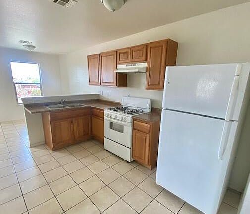 5th image of 2631 Idalia Ave Unit A