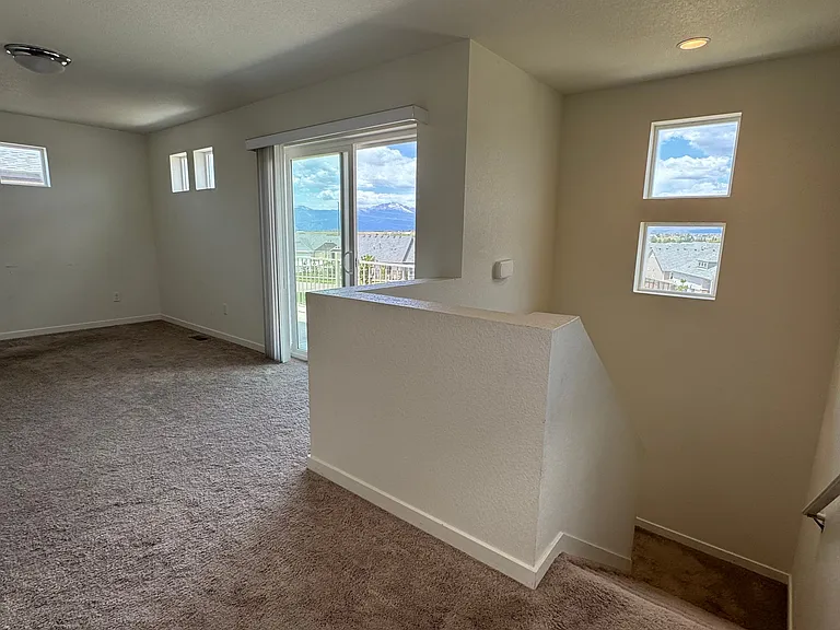 5836 Thurless Ln — Photo 23