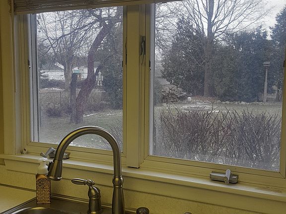 3rd image of 6024 Albion Dr