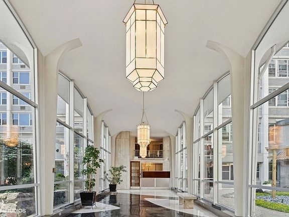 2nd image of 4250 N Marine Dr APT 1815