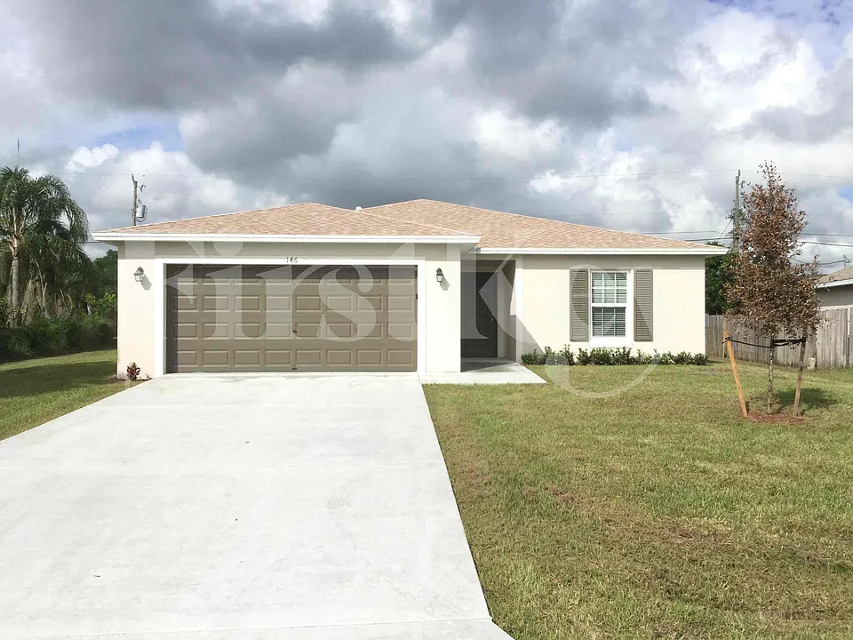 146 SW Milburn Cir