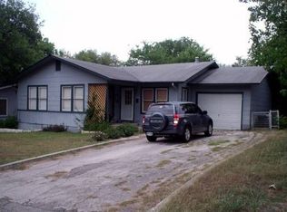 1244 S Academy Ave, New Braunfels, TX 78130