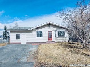 7411 Margaret Cir, Anchorage, AK 99518