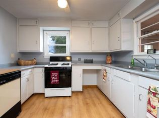 4428 Adele St, Roscoe, IL 61073