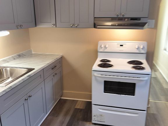 3rd image of 426A W Front St #A