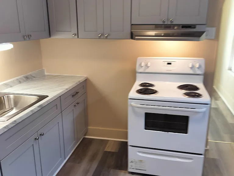 426A W Front St #A — Photo 3