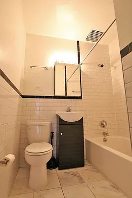 Rented by JK Dansar Corp | media 70