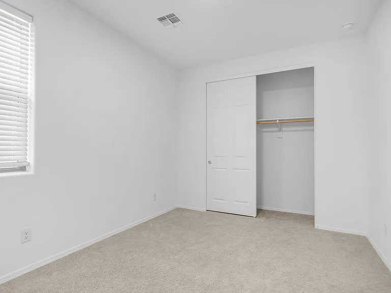 13303 W Eagle Feather Rd — Photo 10