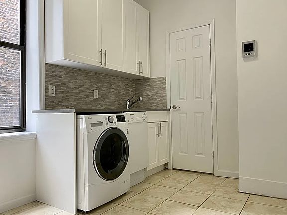 2nd image of 215 E 4th St APT 11