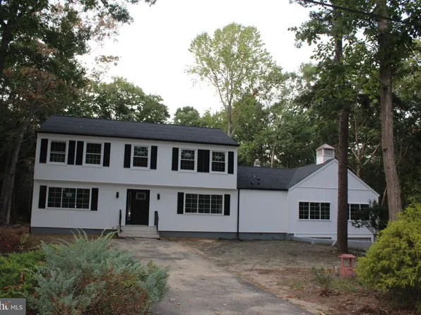 18 Nyoda Trl, Tabernacle, NJ 08088
