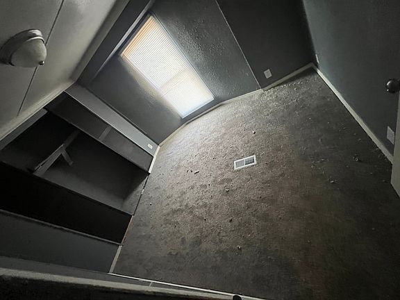 4th image of 102 Fentress Star Rd