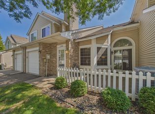 1744 Maple Ct, Falcon Heights, MN 55113