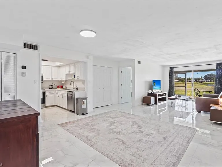 452 Bristle Cone Ln #27 — Photo 5