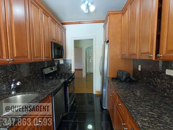 3rd image of 41-00 43rd Ave #W6
