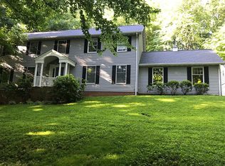 3 Fairwood View Ct, Phoenix, MD 21131