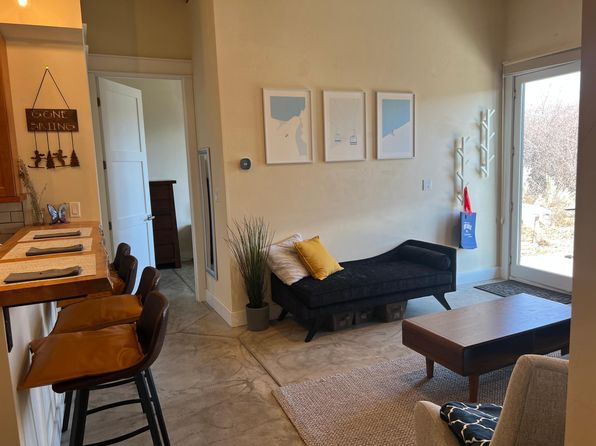 (undisclosed Address)