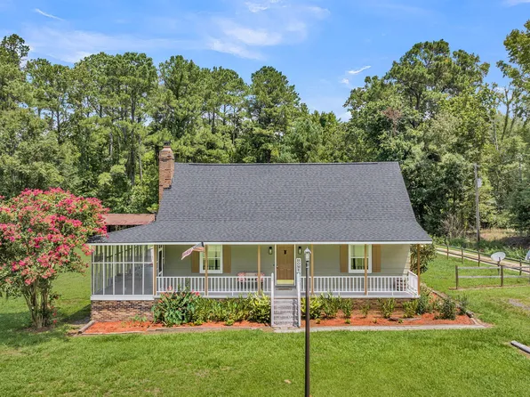 129 Melrose Pl, Moncks Corner, SC 29461