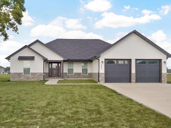 1053 W Thoroughfare Street, Seymour, MO 65746