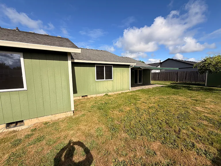 1601 NW 6th Ave — Photo 29