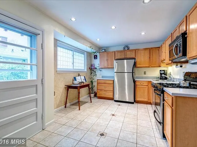 9804 Robinson Blvd — Photo 19
