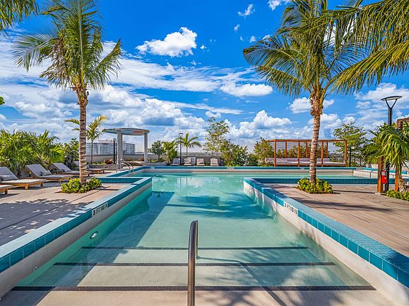 286 NW 29th St-Miami, Araceli-32