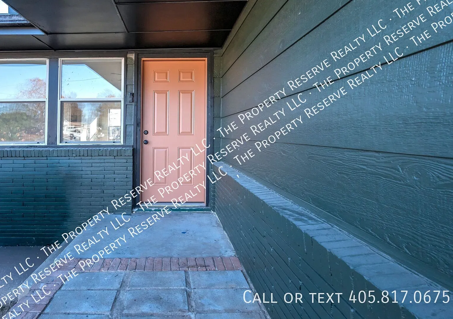 3 bed, 1.0 bath, 986 sqft, $950 — Photo 2