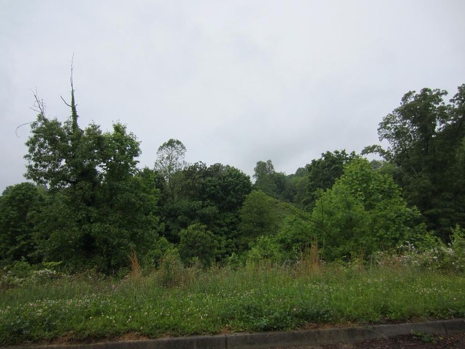 1st image of 413 Grace Hills Dr