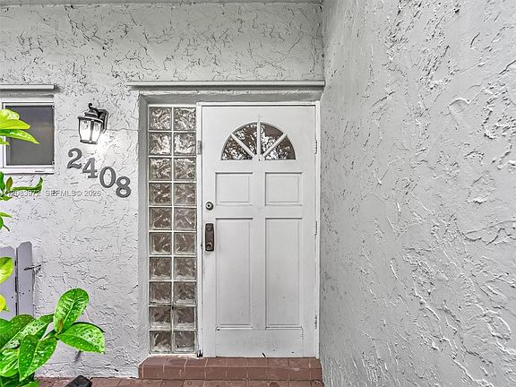 2nd image of 2408 N 35th Ave