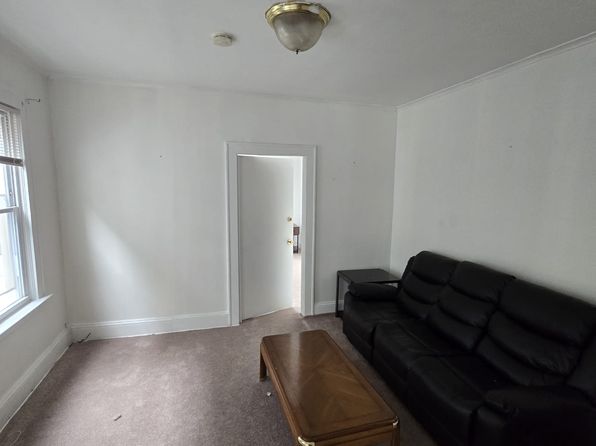 633 Maple Ave Floor 1