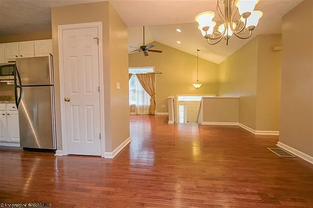 2054 Pinecrest Dr — Photo 7