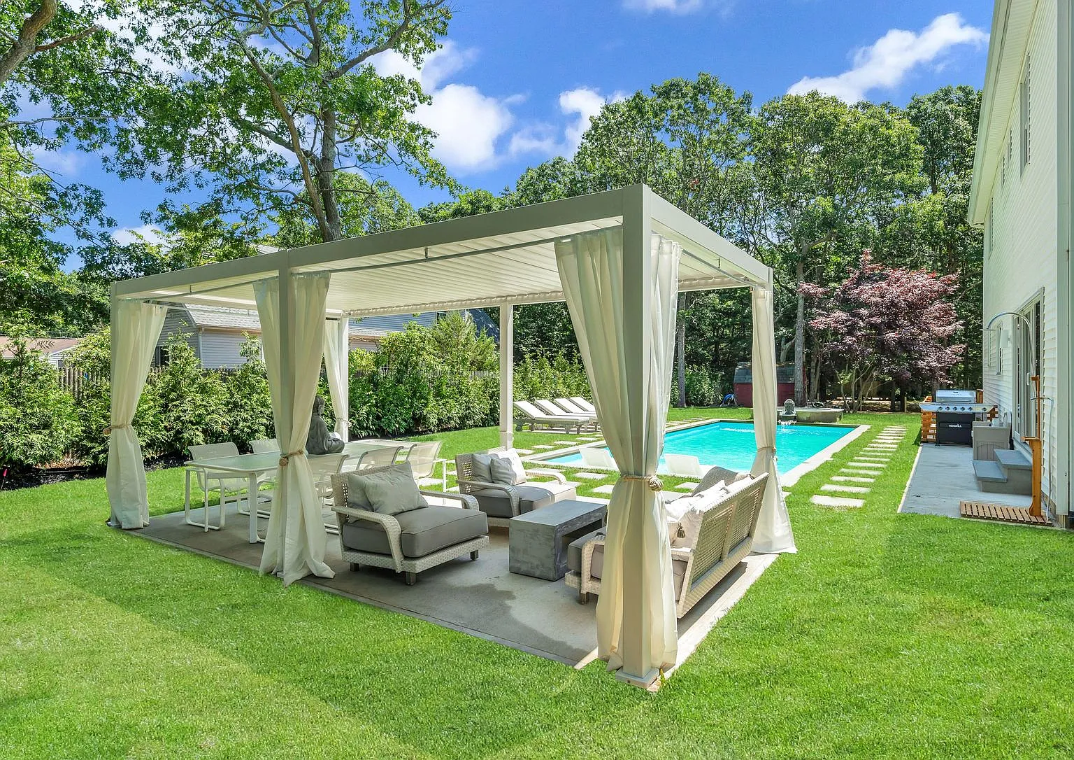 Introducing East Hampton New Renovation - Designers House — Photo 1