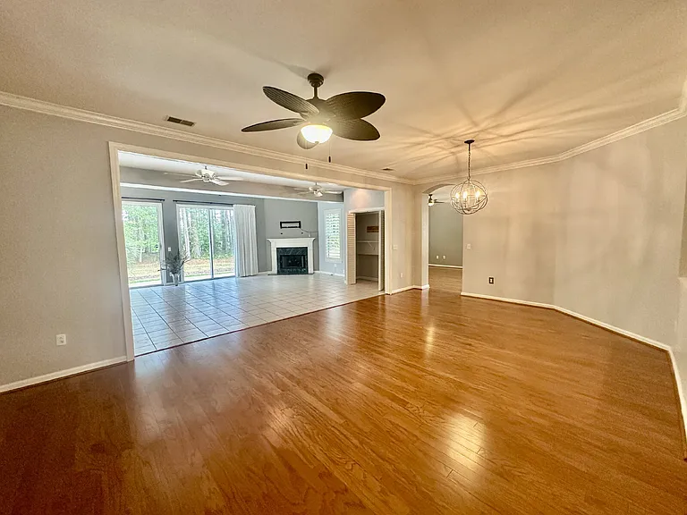 30 Raymond Rd — Photo 8