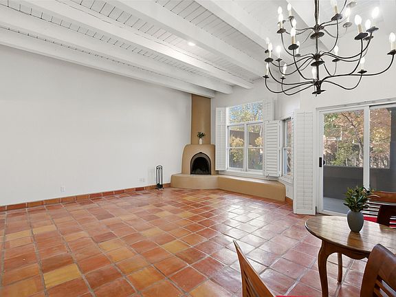 3rd image of 759 W Manhattan Ave APT 4