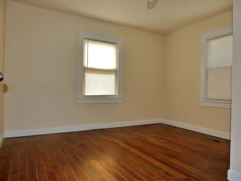 115 Park Dr — Photo 8
