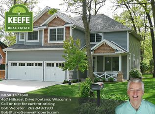 467 Hillcrest Dr, Fontana, WI 53125