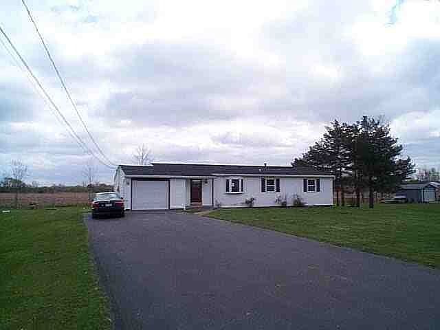 2nd image of 806 Hamlin Parma Tl Rd