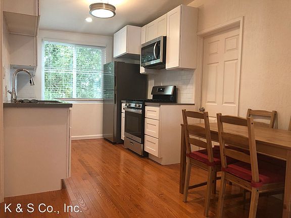 2nd image of 6037 Market St #2