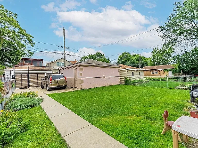 4730 W Warwick Ave #1 — Photo 13