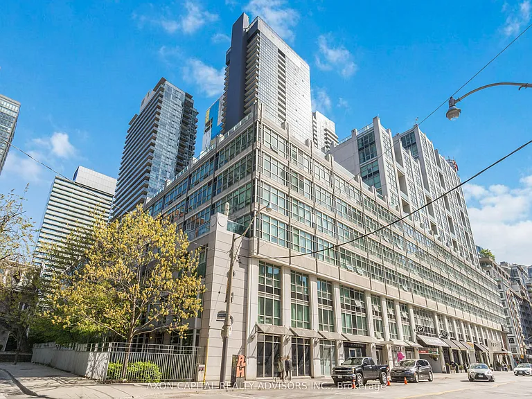 350 Wellington St W #G04 — Photo 1