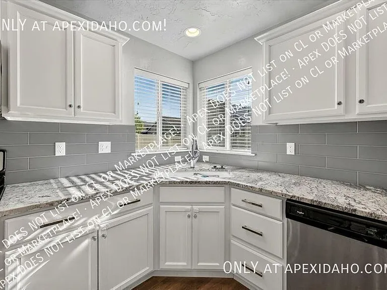5095 N Maplestone Ave — Photo 16