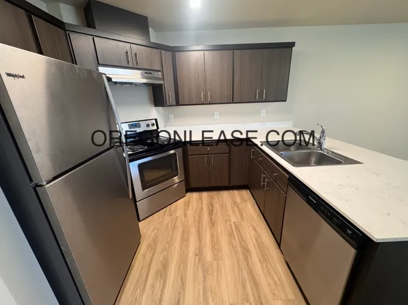 1100 Q St APT 106, Springfield, OR 97477