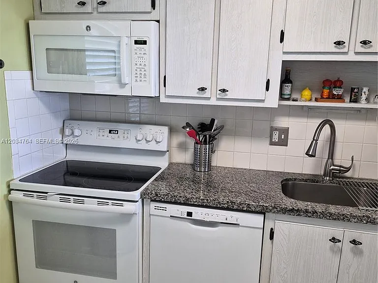 7797 Golf Circle Dr #206 — Photo 8