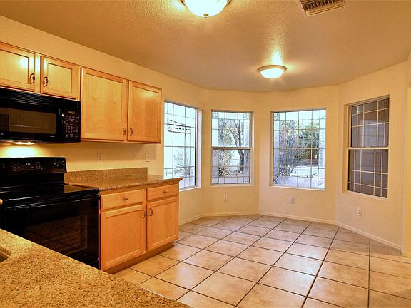 5th image of 2572 W Saguaro Bluffs Dr