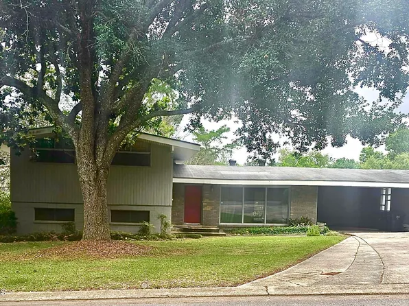 221 Beverly Dr, Lafayette, LA 70503