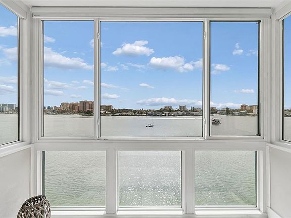 2nd image of 644 ISLAND WAY #603