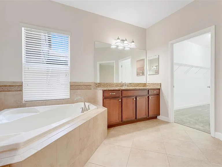 13272 Penshurst Ln — Photo 24
