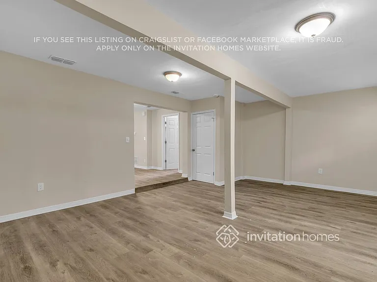 4461 Melvin Cir E — Photo 8