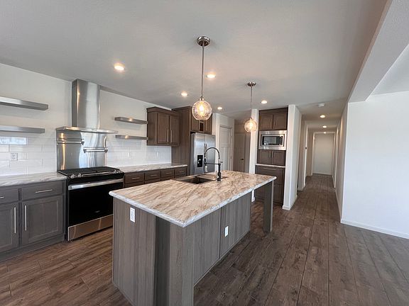 4th image of 1300 Whitetail Ave #157