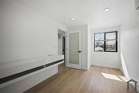 1139 Bellevue Ave #6 — Photo 15