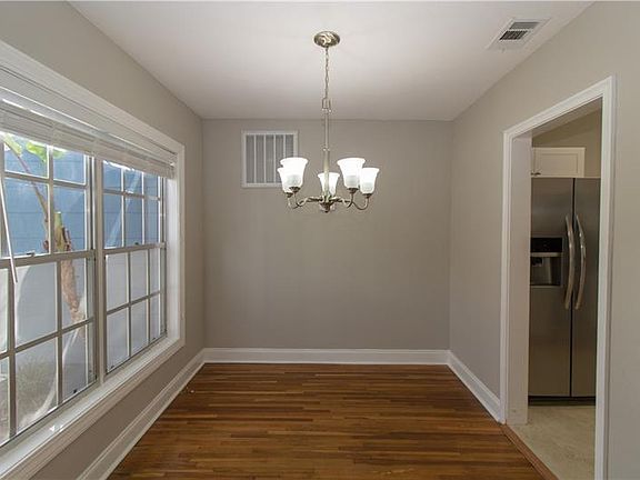 3rd image of 4012 N Munro Ave